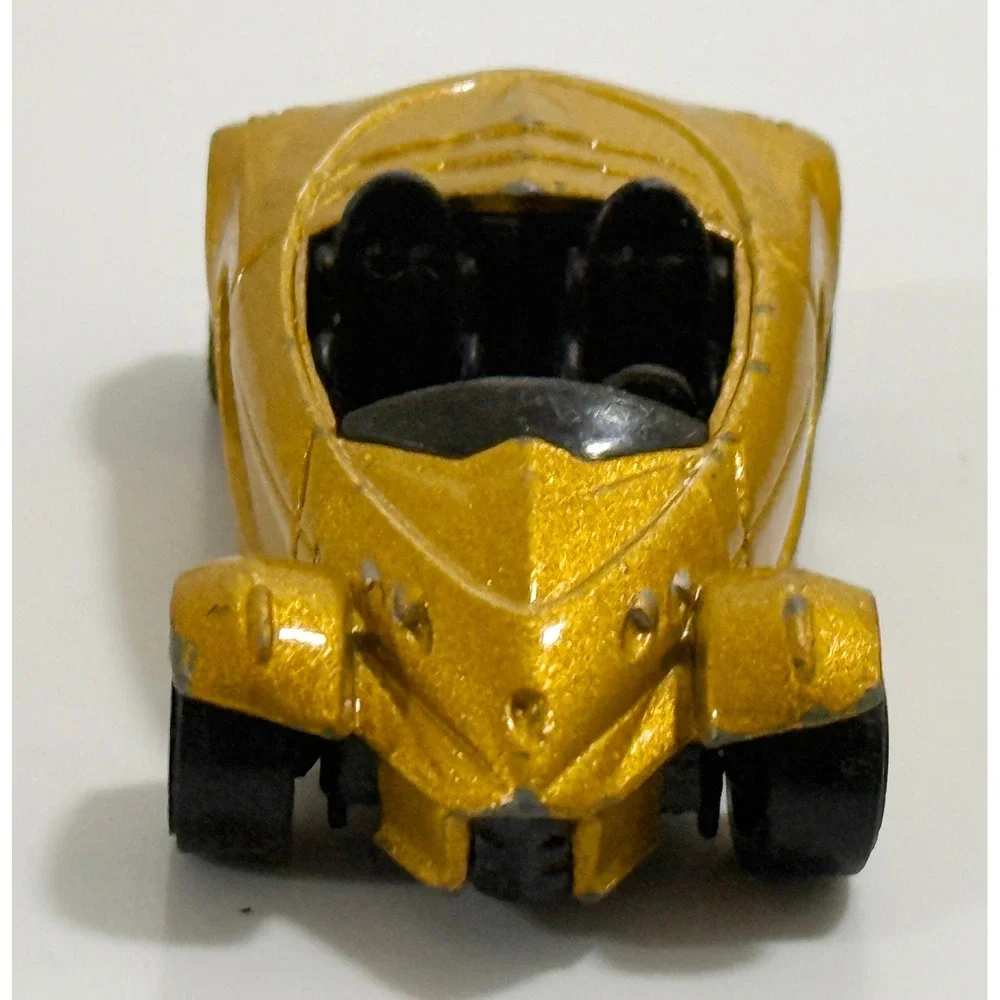 Hot Wheels Hyundai Spyder Concept Kids 1:64 Gold Metallic Die-cast Toy Car 2001
